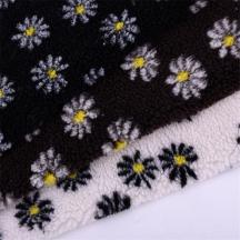 廠家批發(fā)現(xiàn)貨羊羔絨雙色印花提花羊羔絨服裝面料 羊羔絨布料